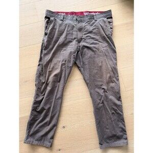 Wrangler ATG Pants Mens 42x30 Light Brown All Terrain Gear Cargo Hiking Workwear